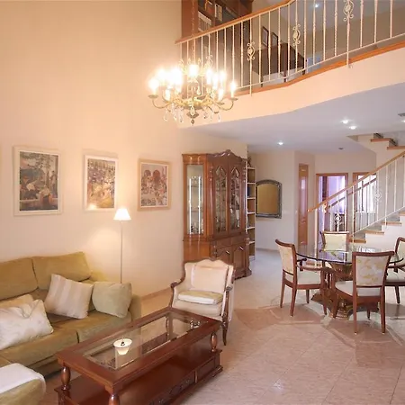 Апартаменты Atico Duplex Con Terraza Marivi *